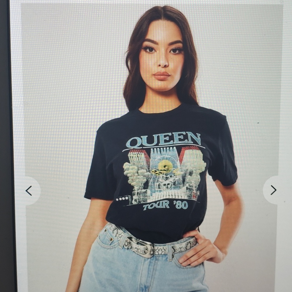 Tshirt Queen concert graphic tee